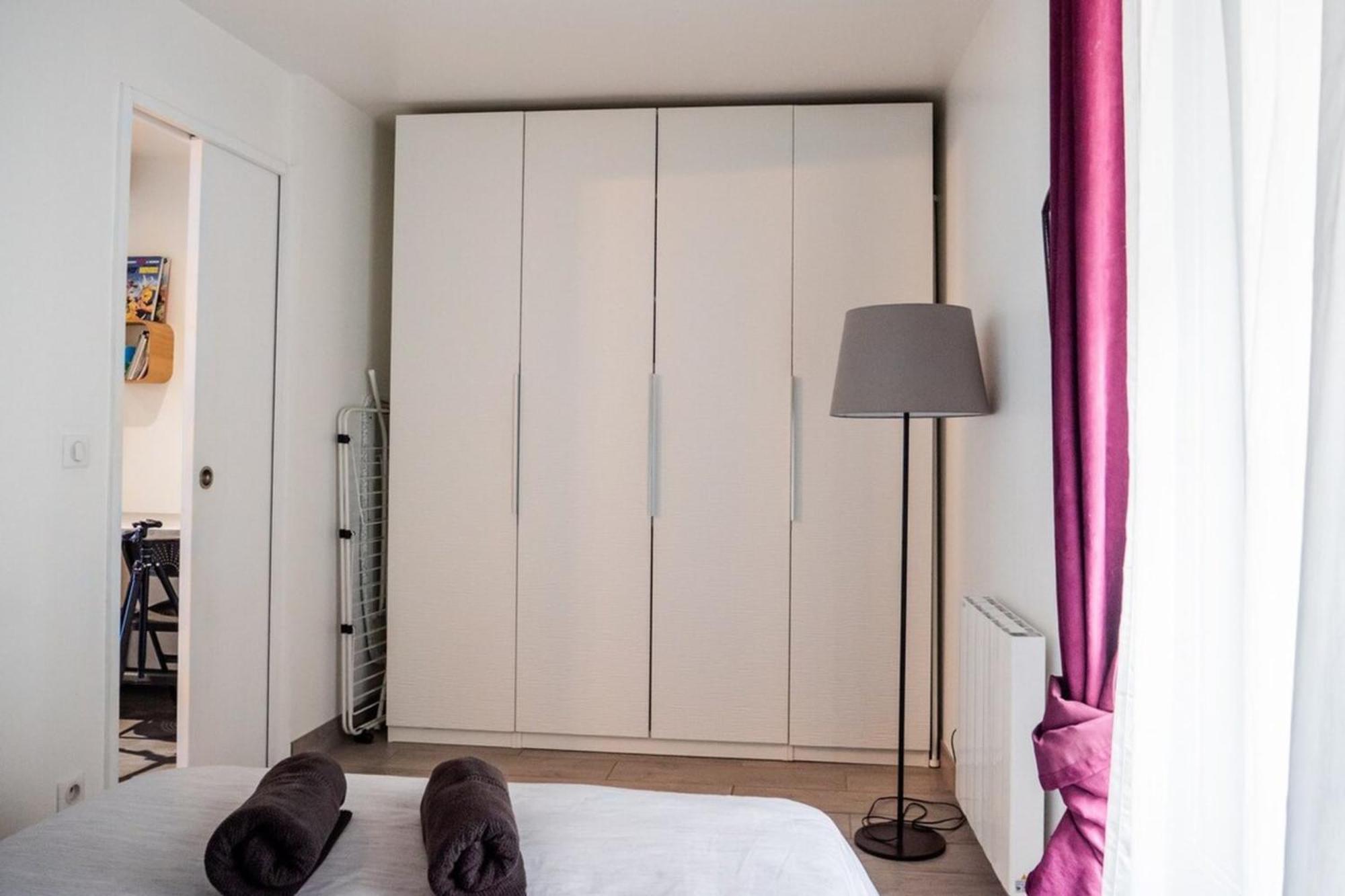Le Jardinet - With Office In The City Center! 卡斯泰尔诺勒莱 外观 照片
