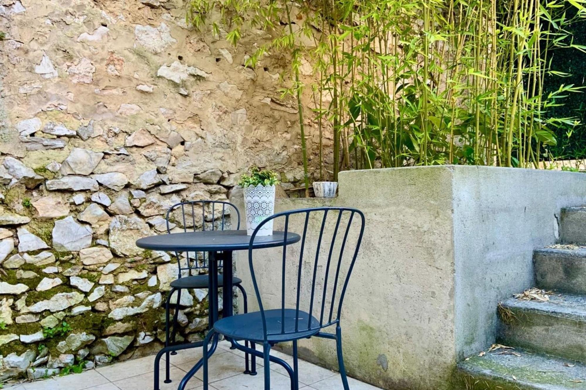 Le Jardinet - With Office In The City Center! 卡斯泰尔诺勒莱 外观 照片